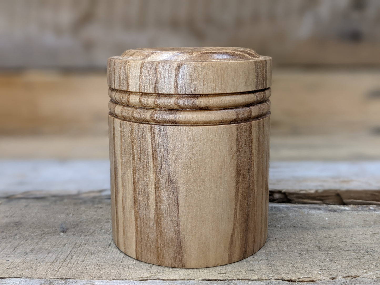 Beaded white oak lidded box