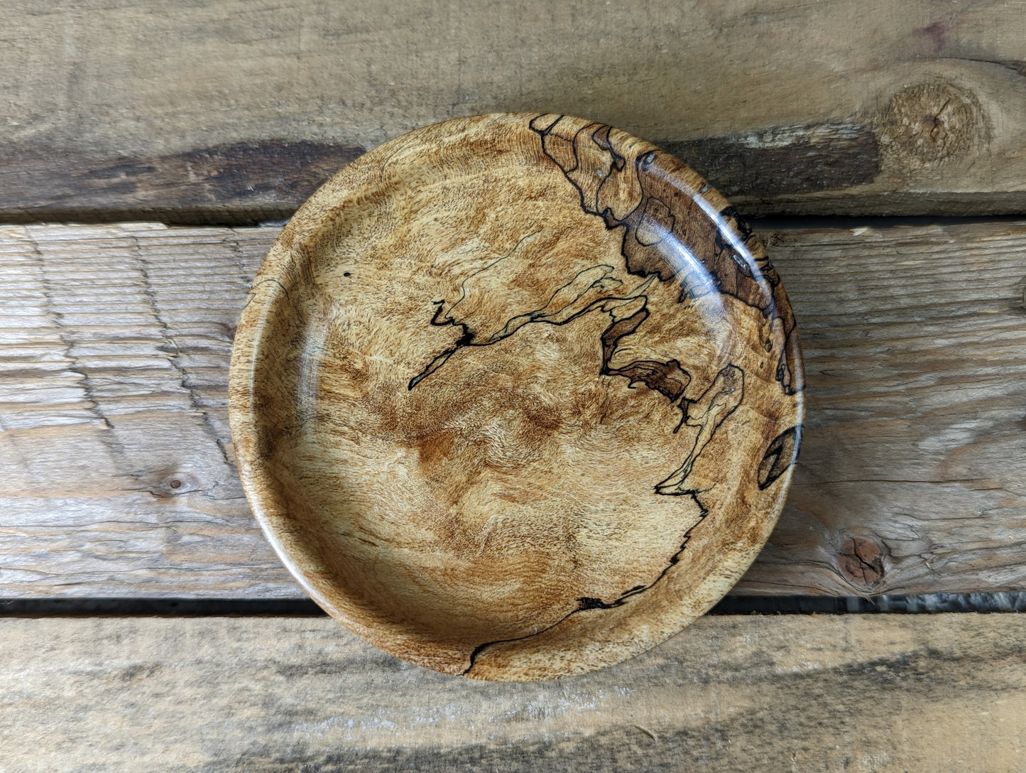 Tiny footed ring dish