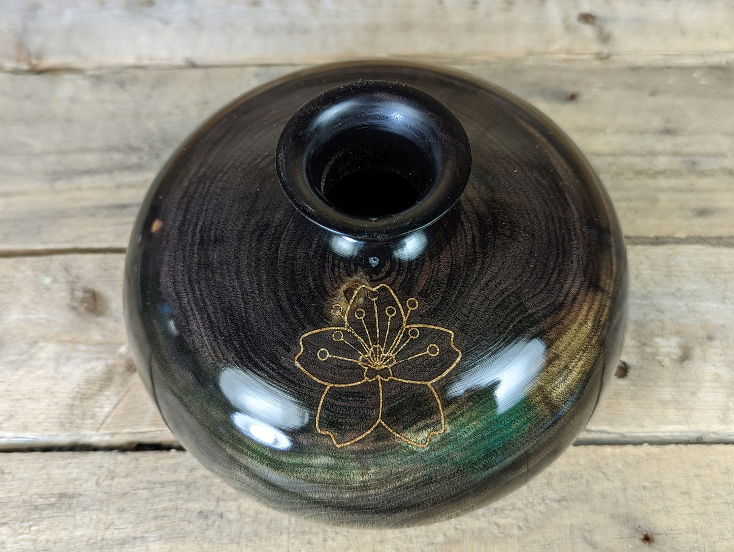 Sakura blossom vessel
