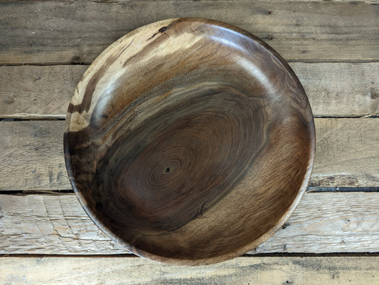 Big knotty black walnut dish