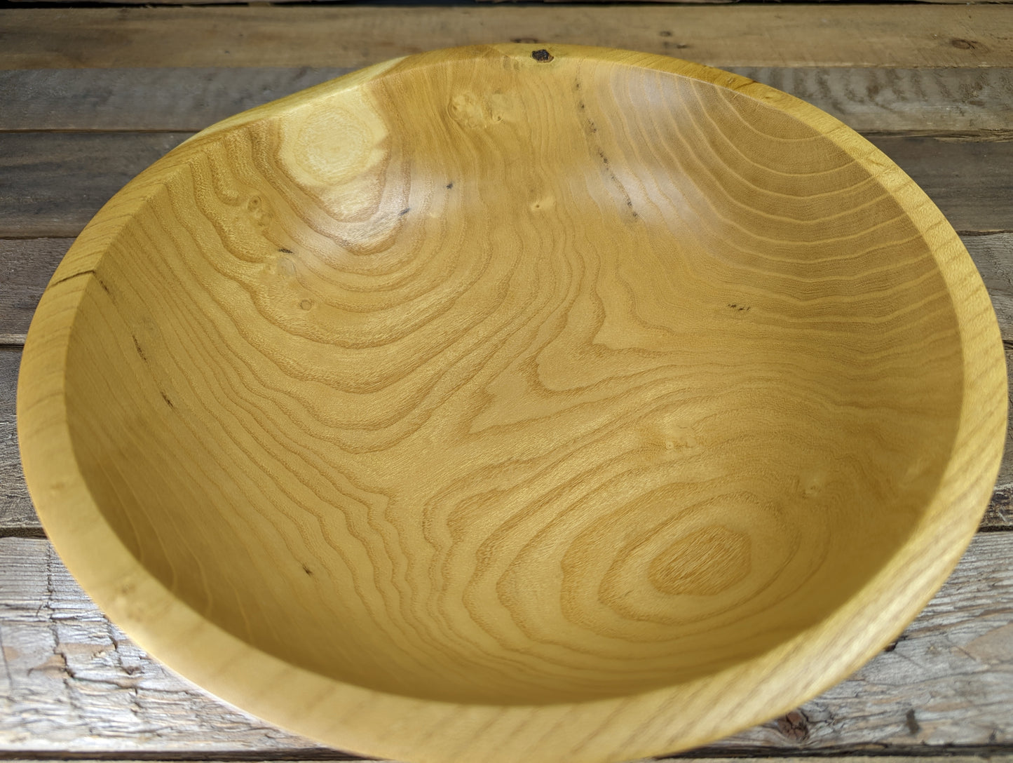 Golden mulberry bowl