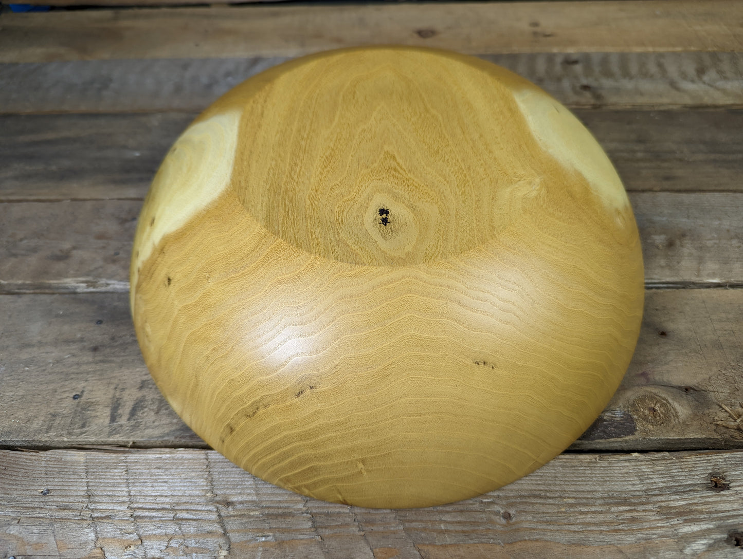 Golden mulberry bowl