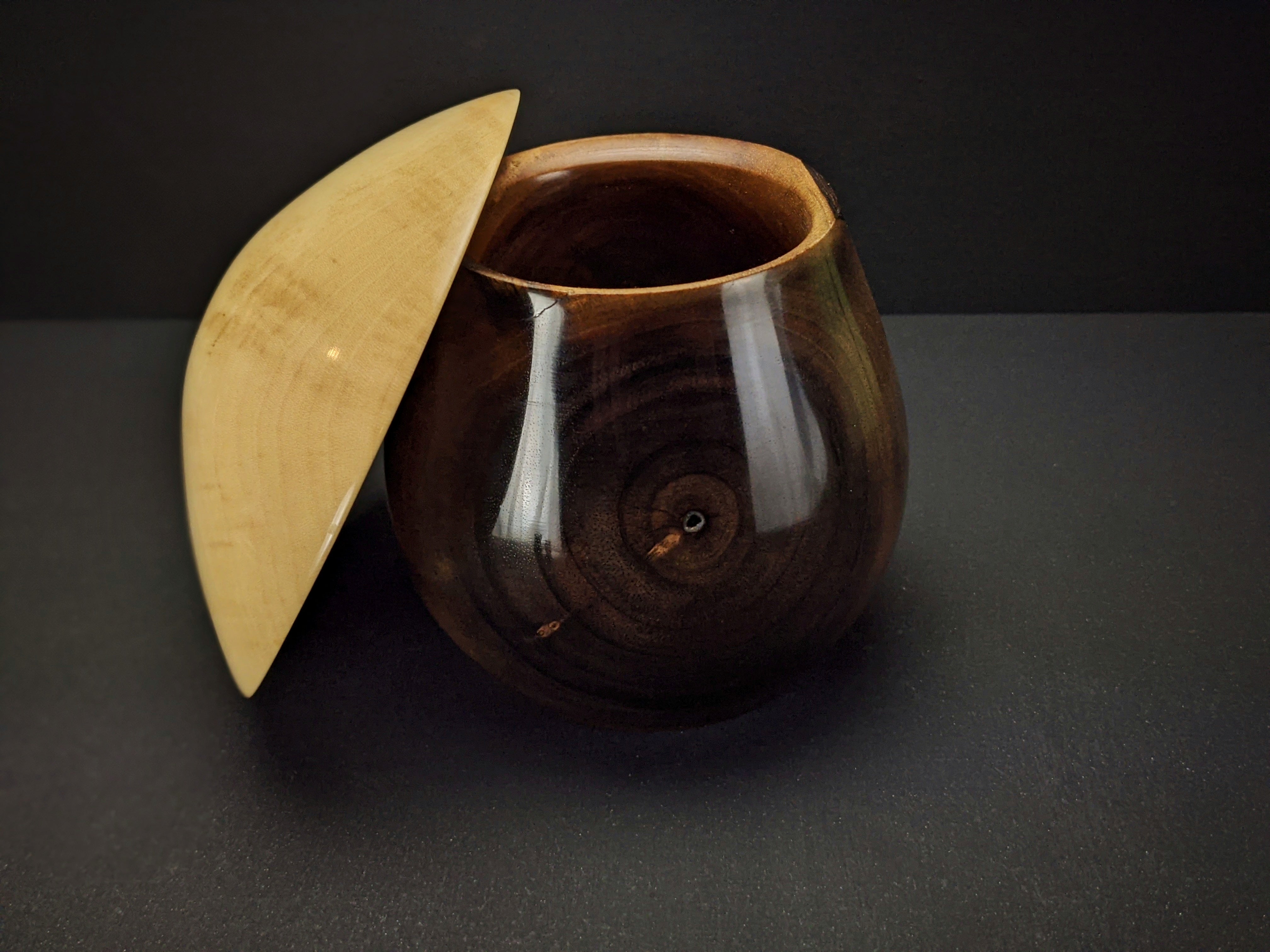 Samurai style mushroom pot