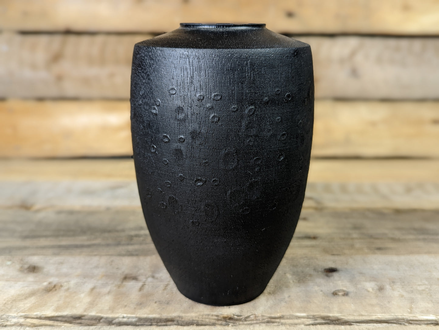 Textured dry vase